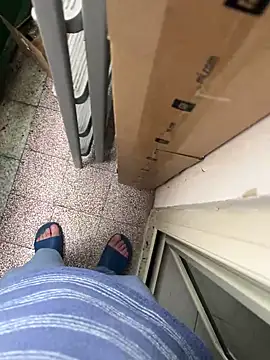 Snapshot of Lucom23 chatting on December 2024 09:35:02 AM Lucom23 online show from December 2024 09:35:02 AM