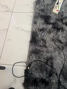 Snapshot of Lucom23 chatting on April 2026 04:15:02 PM Lucom23 online show from April 2026 04:15:02 PM