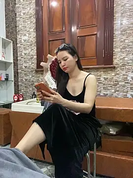 LiLi-Kirix99 online show from May 2026 07:55:01 PM