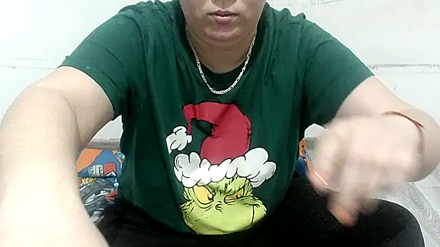 Snapshot of VixenBya chatting on February 2026 04:45:02 PM VixenBya online show from February 2026 04:45:02 PM