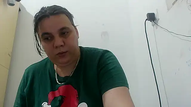 Snapshot of VixenBya chatting on May 2026 07:38:02 AM VixenBya online show from May 2026 07:38:02 AM