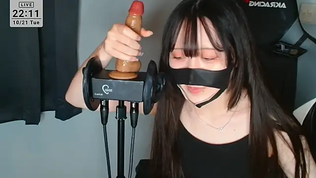 R18onesanASMR online show from October 2025 01:12:01 PM