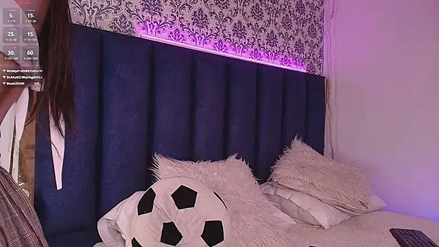 Snapshot of AmberMoss_ chatting on February 2025 10:02:01 AM AmberMoss online show from February 2025 10:02:01 AM