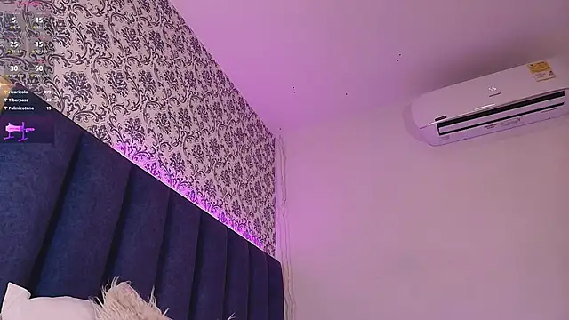 Snapshot of AmberMoss_ chatting on February 2025 10:49:01 AM AmberMoss online show from February 2025 10:49:01 AM