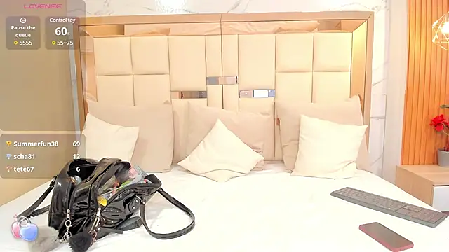 Snapshot of fabiana_rodriguez chatting on January 2025 01:50:01 AM fabiana rodriguez online show from January 2025 01:50:01 AM