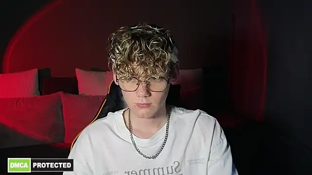 Keytaro online show from April 2026 11:49:01 AM