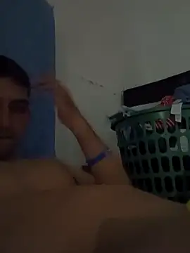 Snapshot of Jey699 chatting on February 2025 04:40:02 AM Jey699 online show from February 2025 04:40:02 AM