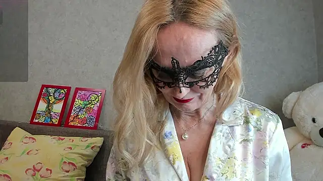 Snapshot of angelica_marquise chatting on February 2026 05:33:01 PM angelica marquise online show from February 2026 05:33:01 PM