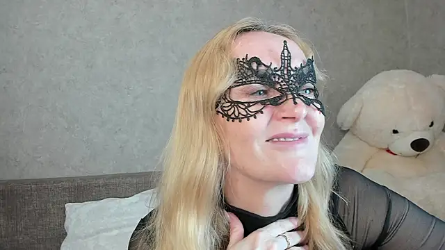 Snapshot of angelica_marquise chatting on July 2026 05:41:02 PM angelica marquise online show from July 2026 05:41:02 PM