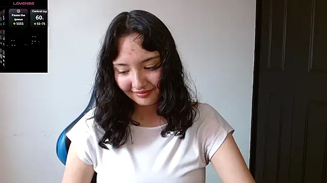 Snapshot of alexaa08 chatting on June 2026 04:00:02 PM alexaa08 online show from June 2026 04:00:02 PM