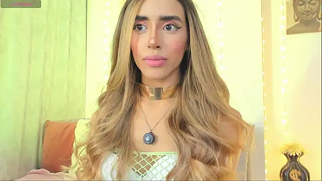 StormiRusso online show from November 2025 02:45:02 AM