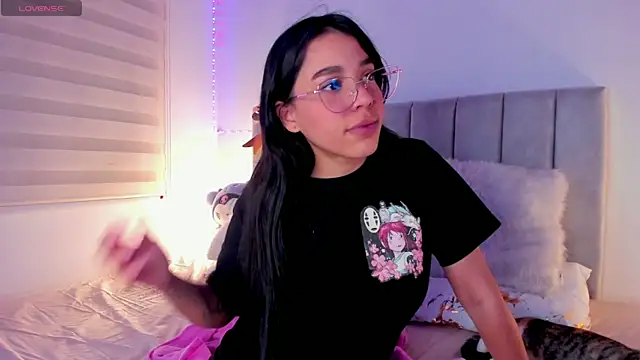 DanielaSaenz0 online show from December 2024 03:19:01 AM