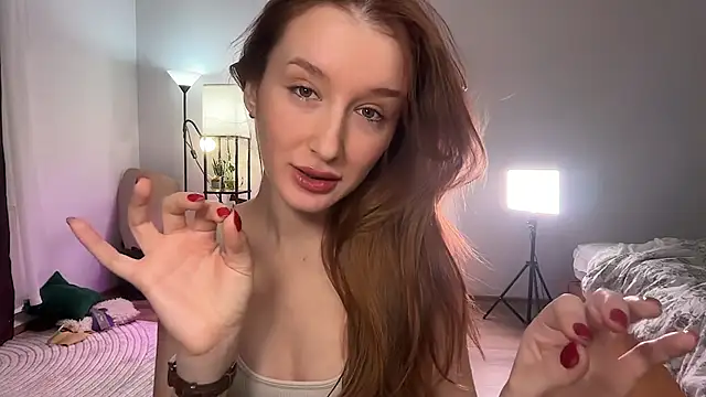 OmeliaDior online show from April 2026 10:33:02 PM