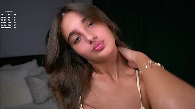 PiquingOgalala online show from December 2025 01:11:01 AM