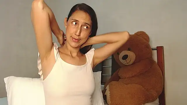 aleja rythm online show from July 2026 10:01:02 PM