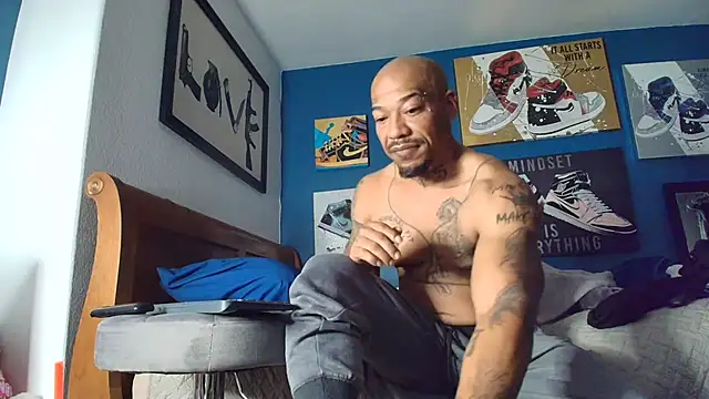 athephenomenal1 online show from November 2025 11:42:02 AM