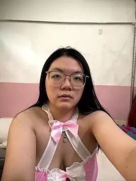 liu195874 online show from January 2026 07:00:01 AM