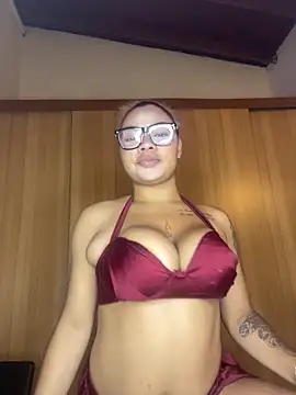 Snapshot of Eloisa_cleavage_ chatting on April 2026 10:07:02 AM Eloisa cleavage online show from April 2026 10:07:02 AM
