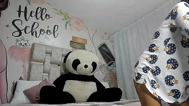 EMMA SWEETT1 online show from January 2025 12:26:01 PM