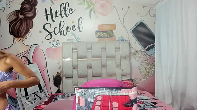 EMMA SWEETT1 online show from February 2025 12:58:02 PM