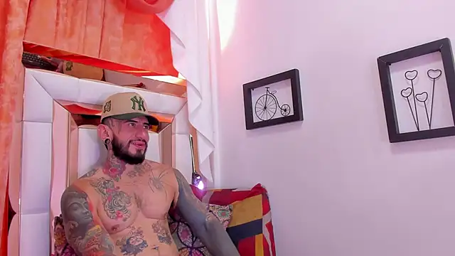 dilan scootk  online show from March 2026 07:36:02 PM