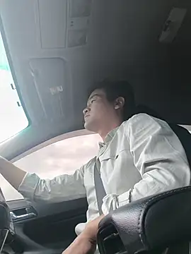 kisstoyousoon2024 online show from December 2025 07:28:02 AM