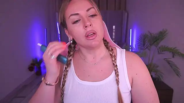 KiraCandyS online show from February 2025 08:58:01 PM