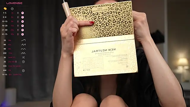 Amely Young online show from September 2025 12:49:01 AM