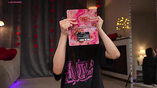 Amely Young online show from February 2026 02:08:02 AM