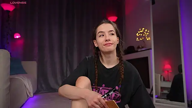 Amely Young online show from February 2026 12:55:01 AM