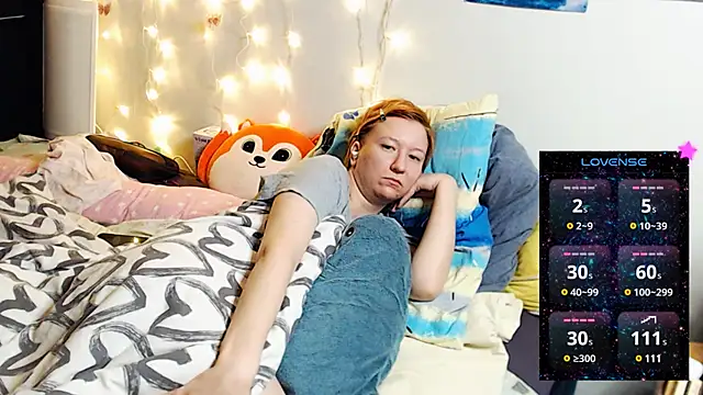 Snapshot of licentia__poetica chatting on January 2025 05:03:02 AM licentia  poetica online show from January 2025 05:03:02 AM