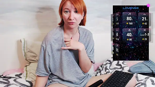 Snapshot of licentia__poetica chatting on March 2025 11:00:02 PM licentia  poetica online show from March 2025 11:00:02 PM