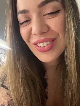 Snapshot of EvaLoReCouple chatting on January 2025 10:13:01 PM EvaLoReCouple online show from January 2025 10:13:01 PM