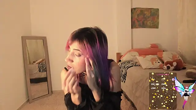 Snapshot of linnie_ chatting on January 2025 01:42:02 AM linnie online show from January 2025 01:42:02 AM