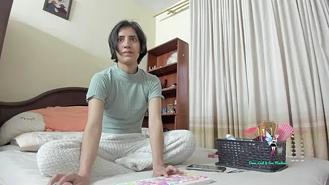 Snapshot of linnie_ chatting on February 2026 11:21:01 AM linnie online show from February 2026 11:21:01 AM