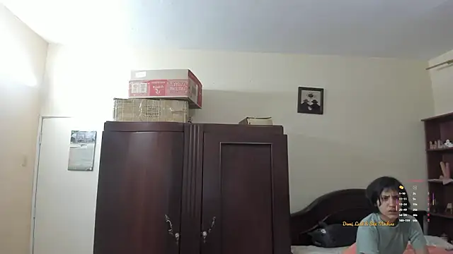 Snapshot of linnie_ chatting on February 2026 12:22:02 AM linnie online show from February 2026 12:22:02 AM