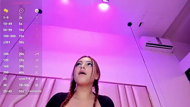 Snapshot of CintyaLeiner chatting on February 2025 11:47:02 AM CintyaLeiner online show from February 2025 11:47:02 AM