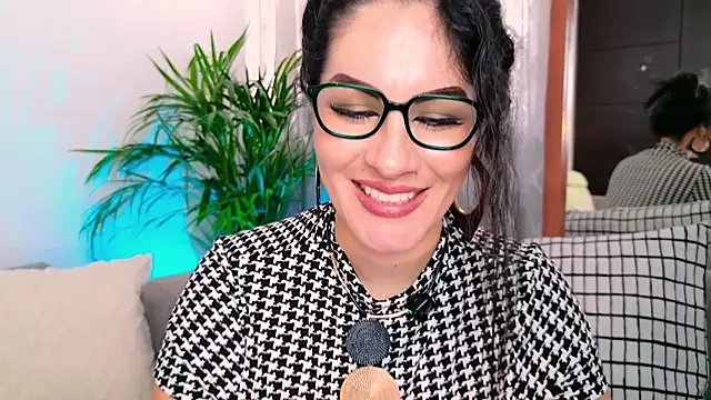 Snapshot of Pamela_Rosal chatting on May 2026 04:04:02 PM Pamela Rosal online show from May 2026 04:04:02 PM