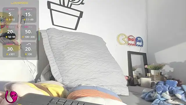 Snapshot of Alessia28_ chatting on November 2025 02:48:02 AM Alessia28 online show from November 2025 02:48:02 AM