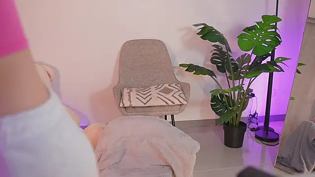 Angeeel  online show from January 2026 11:07:01 PM