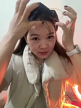 Hellen 111 online show from February 2025 03:53:01 AM