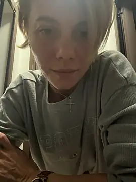 tanyagrey online show from November 2025 06:02:02 AM