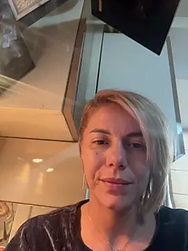 tanyagrey online show from December 2025 09:49:01 AM