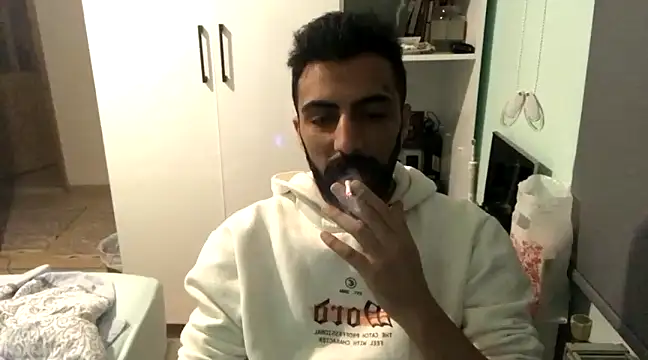 Snapshot of MasterKARATASSAKK chatting on January 2025 06:06:01 PM MasterKARATASSAKK online show from January 2025 06:06:01 PM