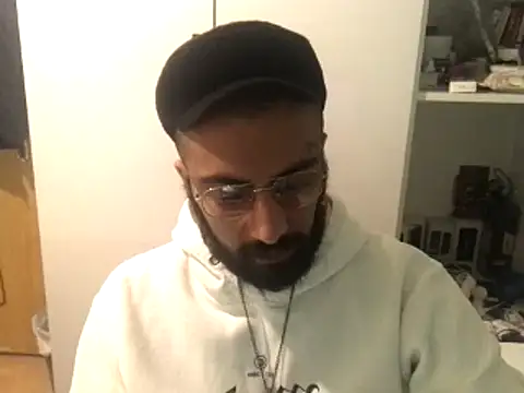 Snapshot of MasterKARATASSAKK chatting on February 2025 08:50:01 PM MasterKARATASSAKK online show from February 2025 08:50:01 PM