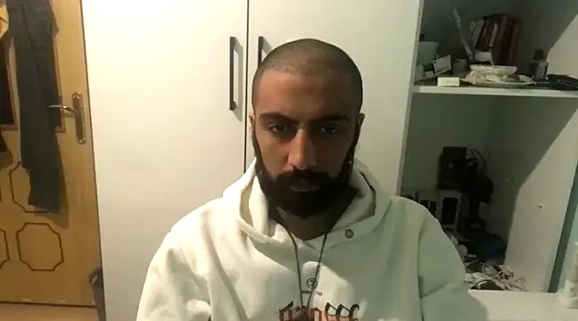 Snapshot of MasterKARATASSAKK chatting on March 2025 05:09:01 AM MasterKARATASSAKK online show from March 2025 05:09:01 AM