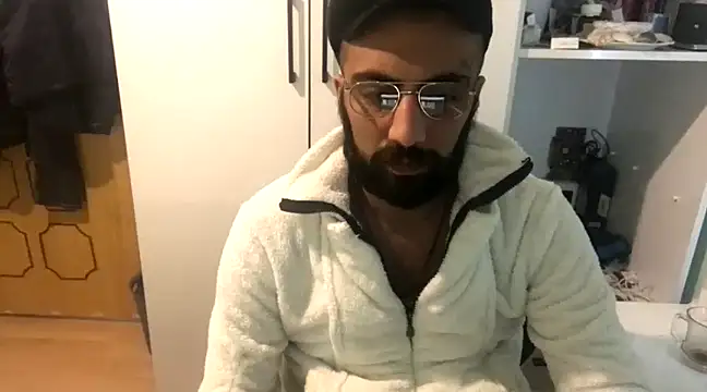 Snapshot of MasterKARATASSAKK chatting on March 2025 11:17:01 AM MasterKARATASSAKK online show from March 2025 11:17:01 AM