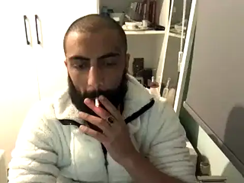 Snapshot of MasterKARATASSAKK chatting on March 2025 05:36:01 PM MasterKARATASSAKK online show from March 2025 05:36:01 PM