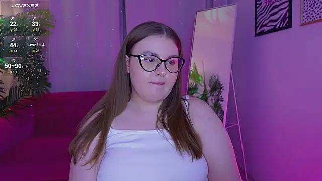 Snapshot of Mia__Peach chatting on February 2025 05:04:01 AM Mia Peach online show from February 2025 05:04:01 AM