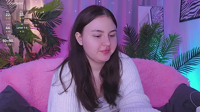 Snapshot of Mia__Peach chatting on March 2025 01:46:01 AM Mia Peach online show from March 2025 01:46:01 AM